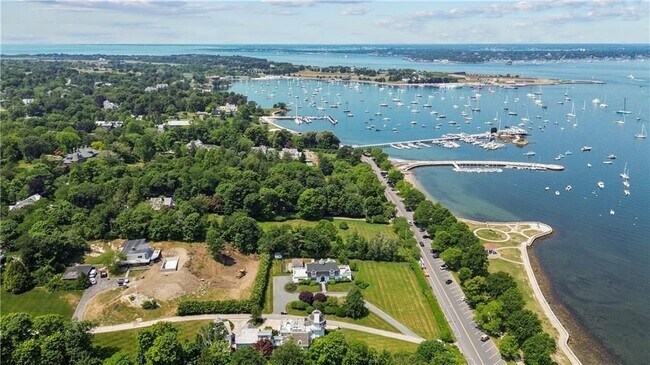 Building Photo - 1 Harbor View Dr