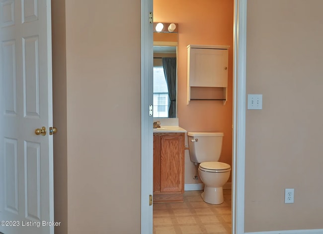 Master Bathroom - 6736 Arbor Creek Dr