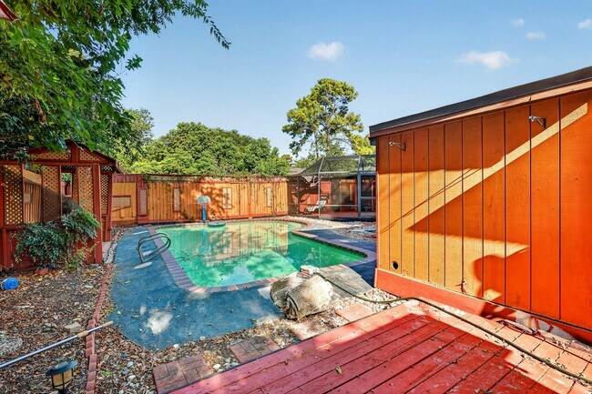 Building Photo - 9223 Tooley Dr