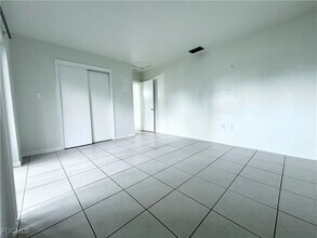 Building Photo - 2105 Canal St