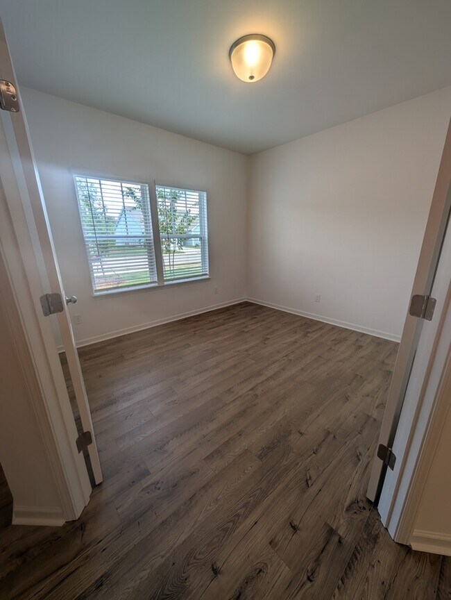 Building Photo - Brand New 4 BD Home in Stonebridge Fairway...