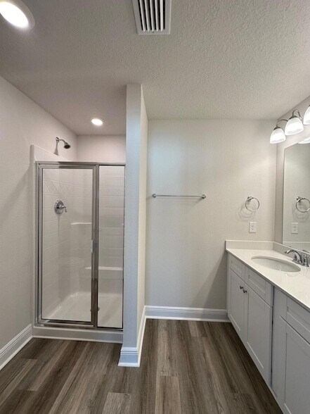 Building Photo - 5737 Stellarjay St