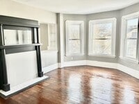 Building Photo - 653 Brock Ave