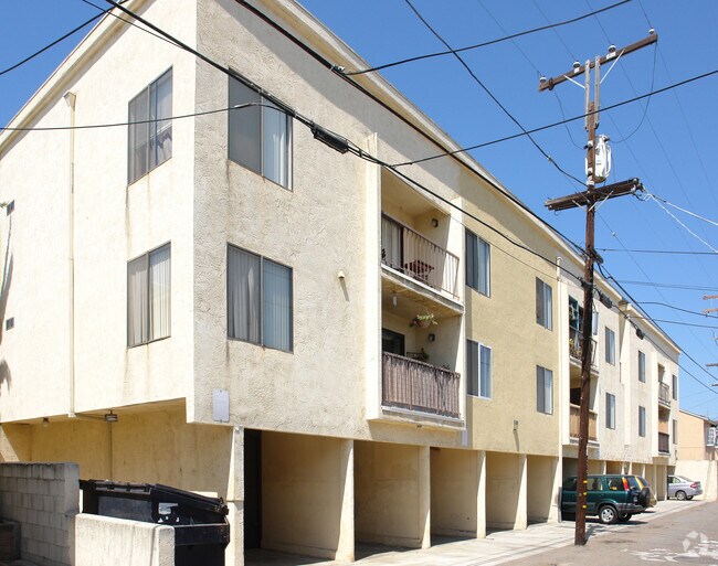 Building Photo - Georgia Palms Apartment Homes