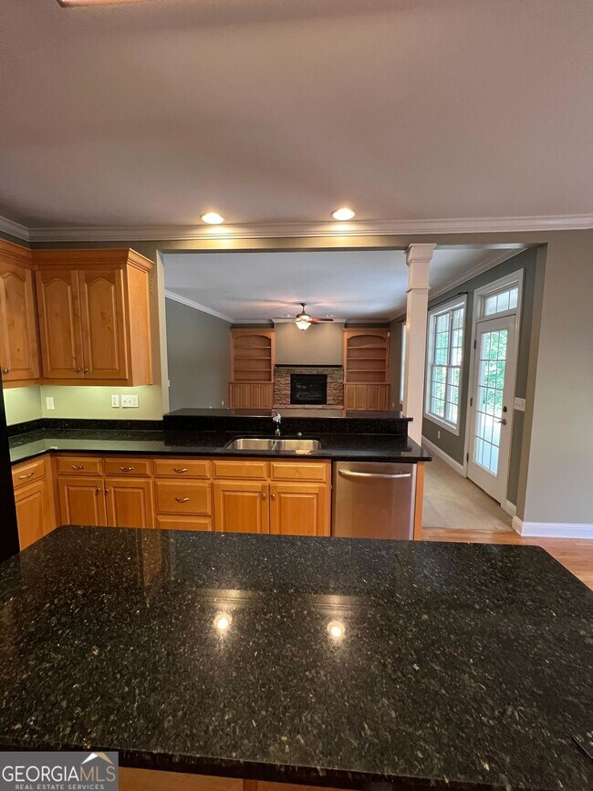 Building Photo - 119 Tullamore Trail
