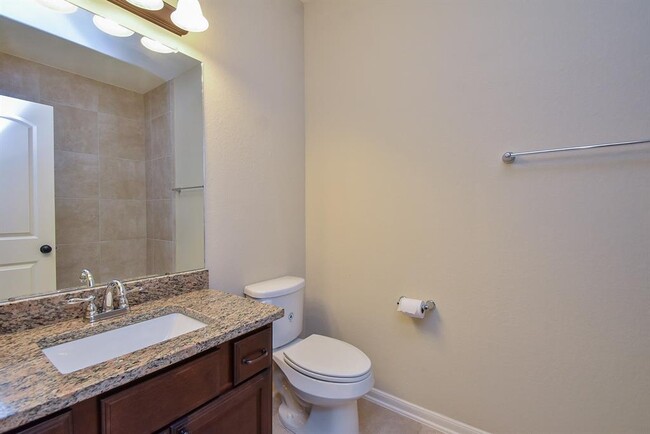 Building Photo - 23322 Del Rosso St