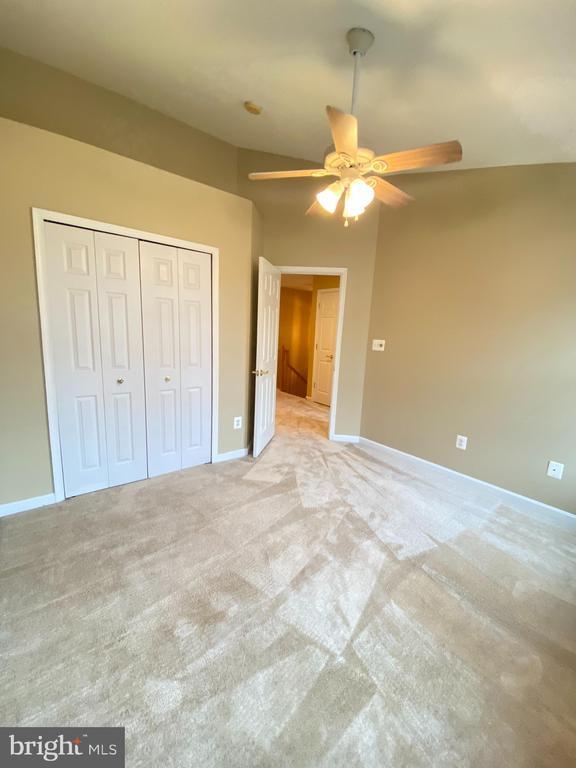 Building Photo - 9656 Potters Hill Cir