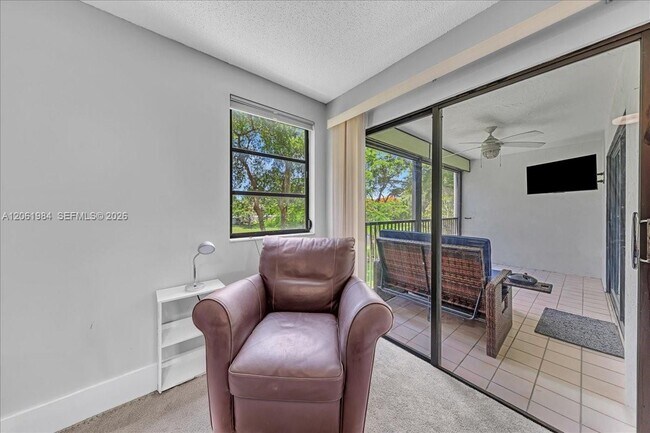 Building Photo - 2240 N Cypress Bend Dr