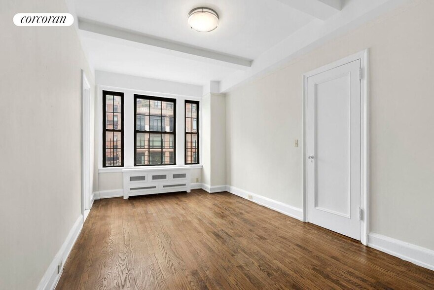 Building Photo - 175 W 76th St