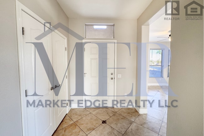 Building Photo - 2Bed/2Bath House in North Surprise! $199 MOVE-IN SPECIAL! Ready for Immediate Move-In!