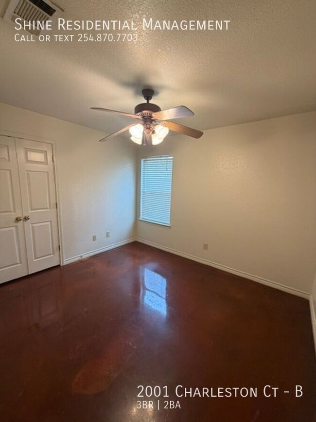 Building Photo - 2001 Charleston Ct