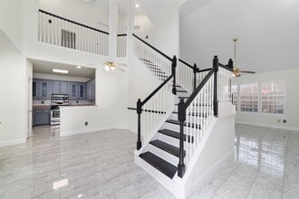 Building Photo - 1408 S Friendswood Dr