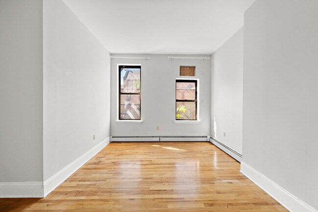 Building Photo - 227 3rd St