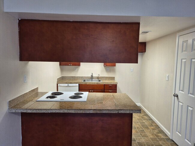 Building Photo - 3926001/70