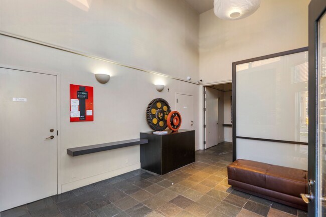 Building Photo - 75 South Main St