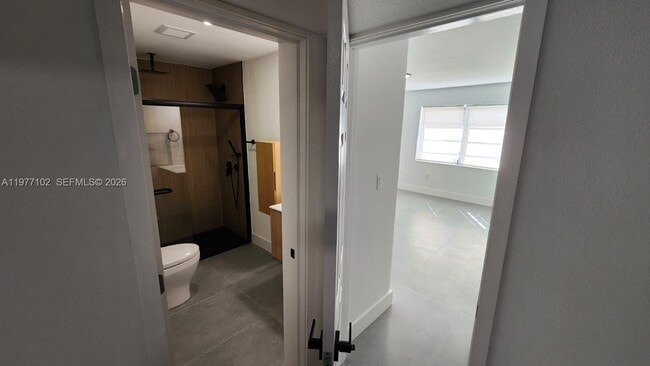 Building Photo - 10490 SW 173rd Terrace