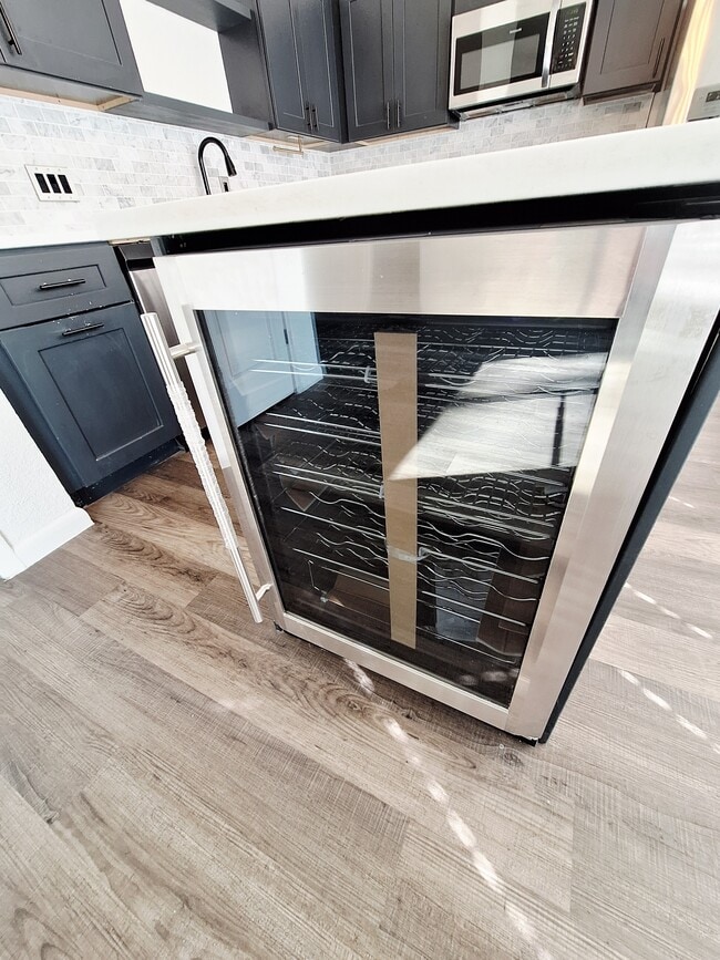 Building Photo - 1005 Ridgeline Dr