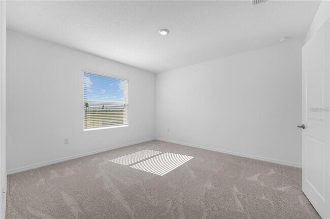 Building Photo - 4560 Ranunculus St