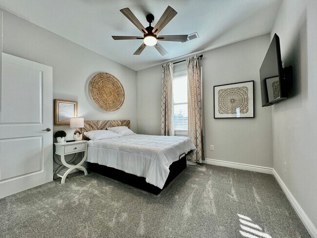 Building Photo - 4827 Granada Ct