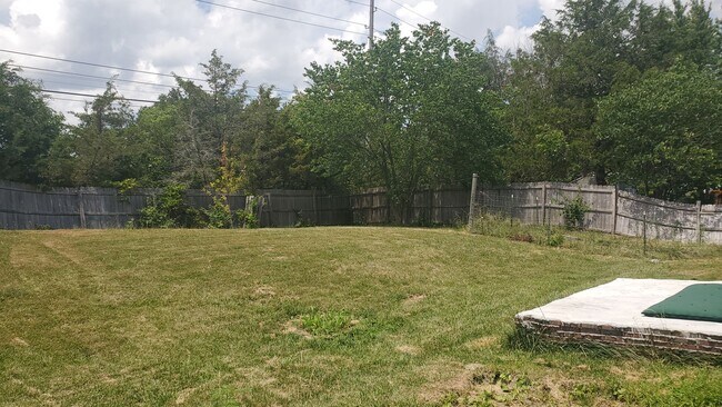 Building Photo - 3 bd, 2 ba house, NE Columbia, near I-70/H...