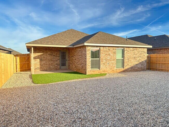 Building Photo - 2013 Cottonwood Ave