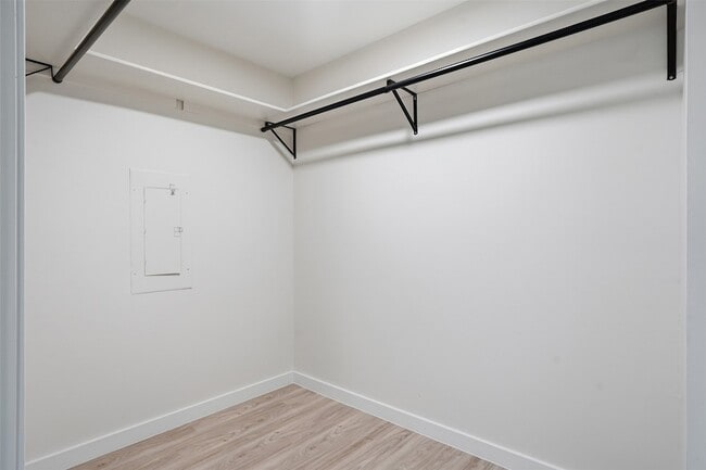 Building Photo - 3514 Brookhurst Ln