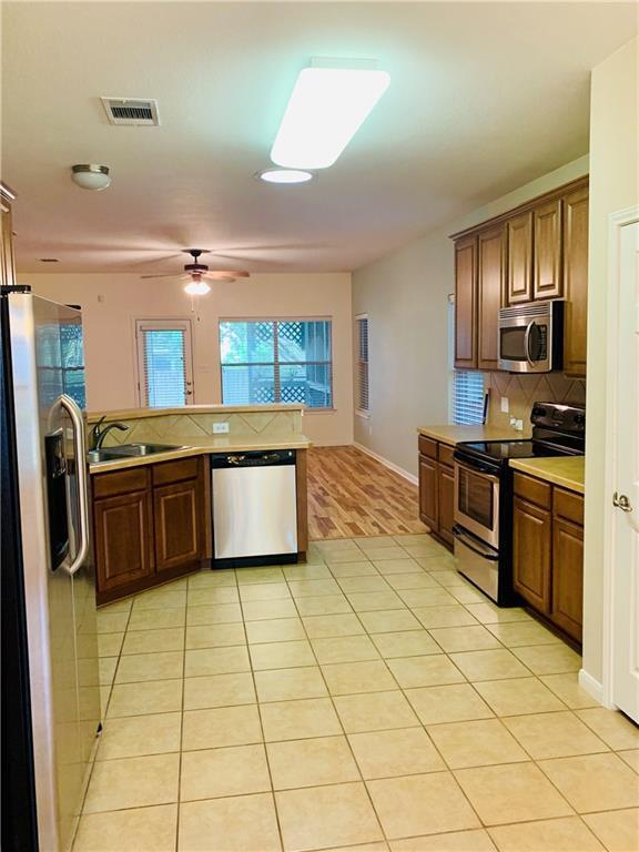 Building Photo - 1118 Boxwood Loop
