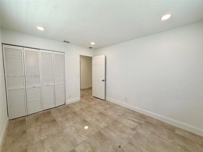 Building Photo - 3700 NW 116th Terrace