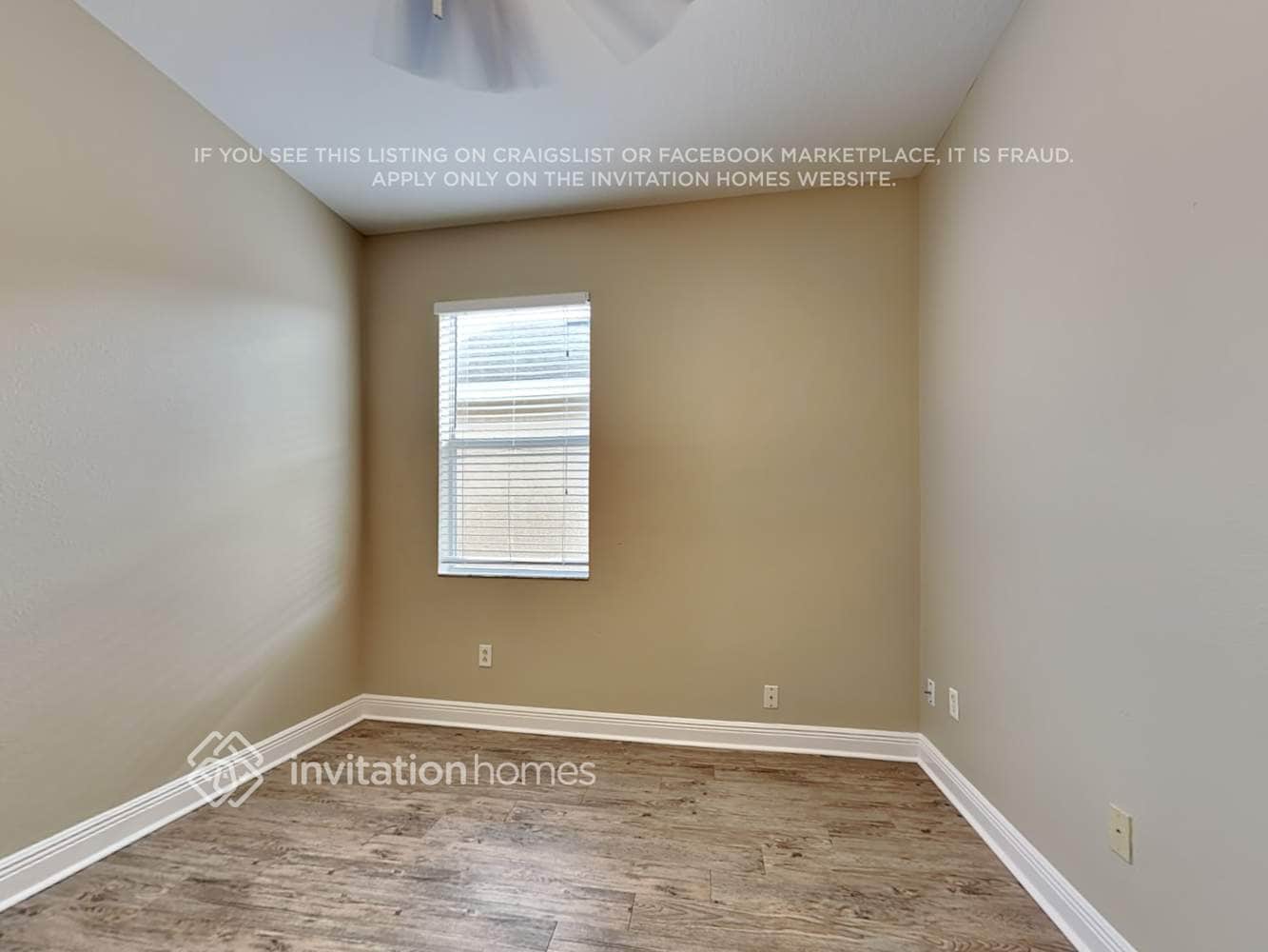 Building Photo - 411 Thicket Crest Rd