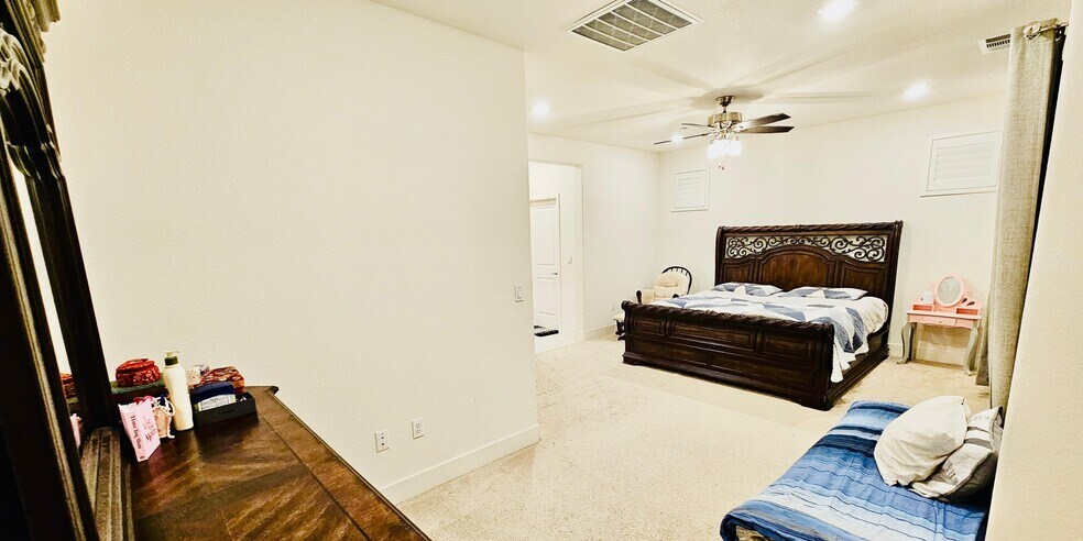 Building Photo - 2617 Alliston Loop