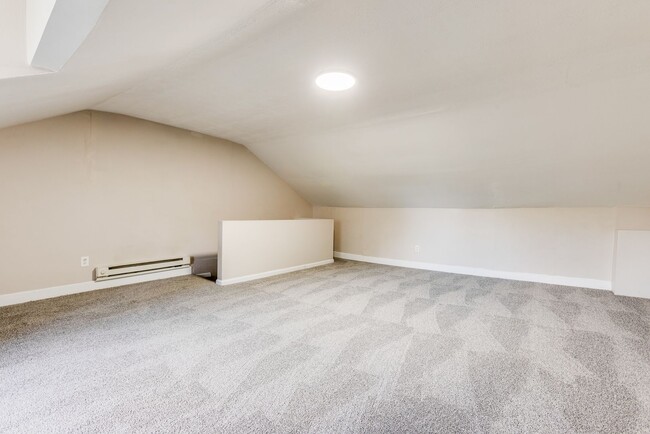 Building Photo - 2318 Leticoe St