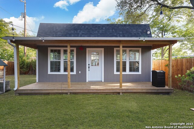 Building Photo - 242 Rosemont Dr
