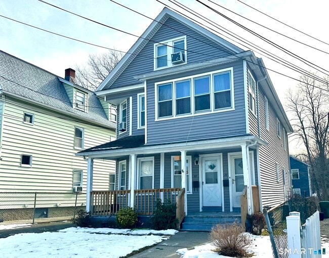 Building Photo - 39 Pierce St