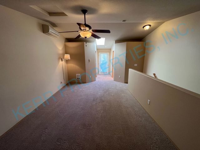 Building Photo - 1 Bd / 1.5 Bth - Skylight - Gas Fireplace ...