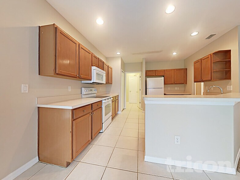 Building Photo - 7524 Maroon Peak Dr