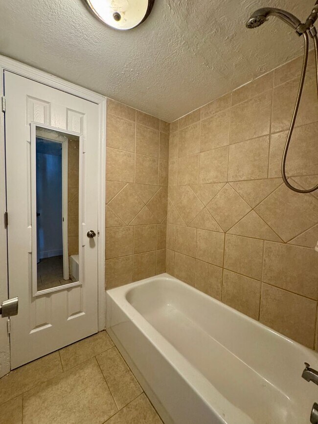 Building Photo - 2 Bed/2 Bath Condo in Mount Dora