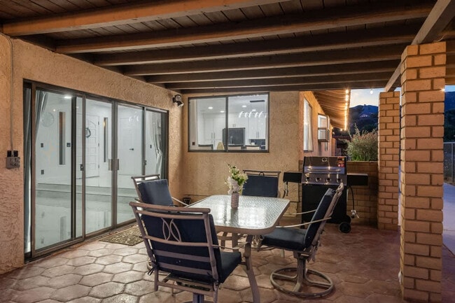 Building Photo - 14552 Skyline Truck Trail