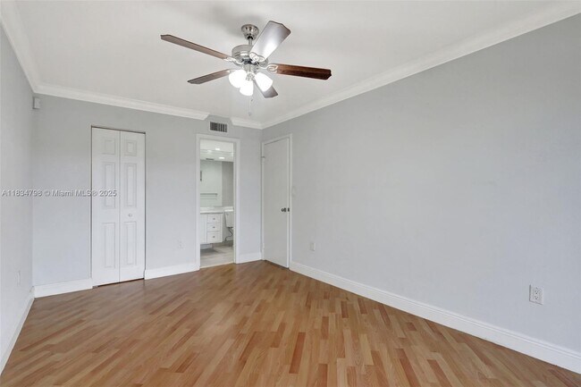 Building Photo - 10755 SW 108th Ave