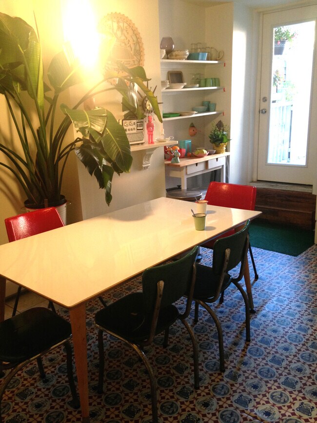 Building Photo - 401 Prospect Ave