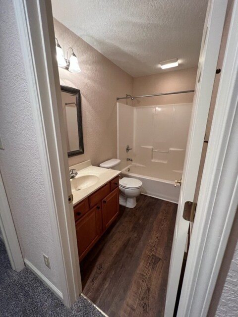Building Photo - 601 Concord Villas Way