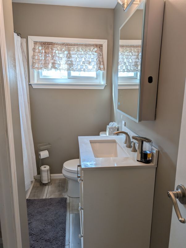 Building Photo - 2236 Warrick St