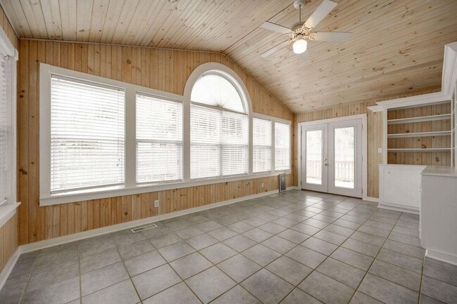 Building Photo - 176 Hunters Run Cir NW