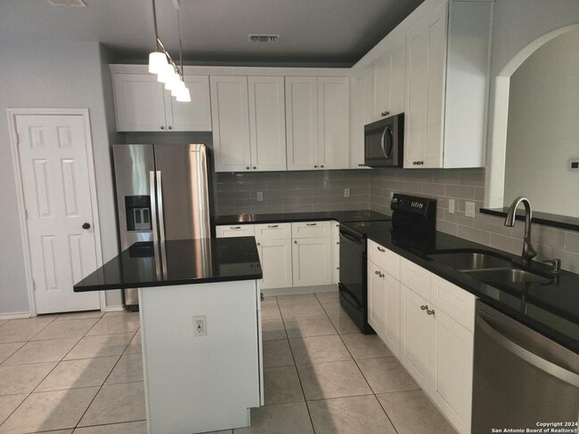 Building Photo - 14911 Elkton Dr