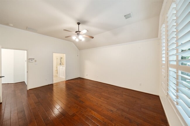 Building Photo - 47 Dresden Pl