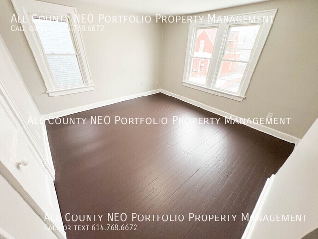 Building Photo - 21 N Wayne Ave