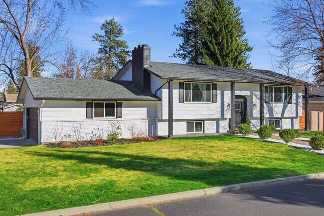 Building Photo - Stunning Fully Renovated 4BR + Bonus on Spokane's South Hill - Chef's Kitchen, 2-Car Garage & Bac...