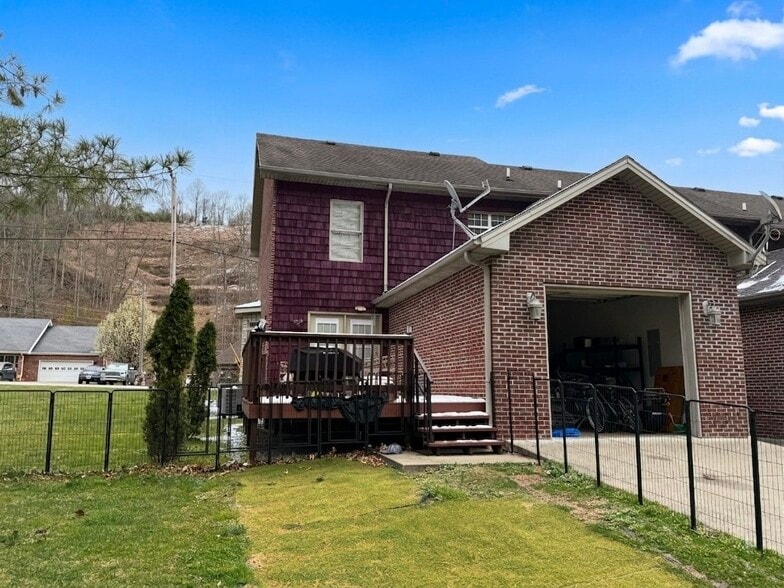 Building Photo - 581 Cedar Creek Rd