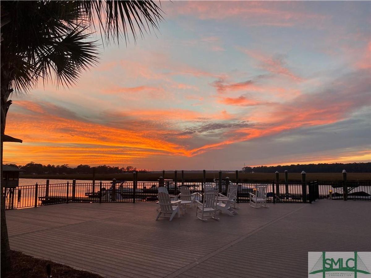 Building Photo - 49 Thatcher Ln