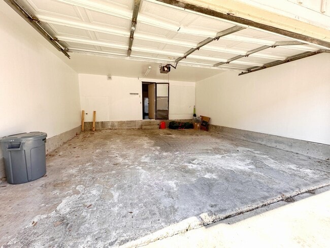 Building Photo - 8535 S Dairy Ashford Rd