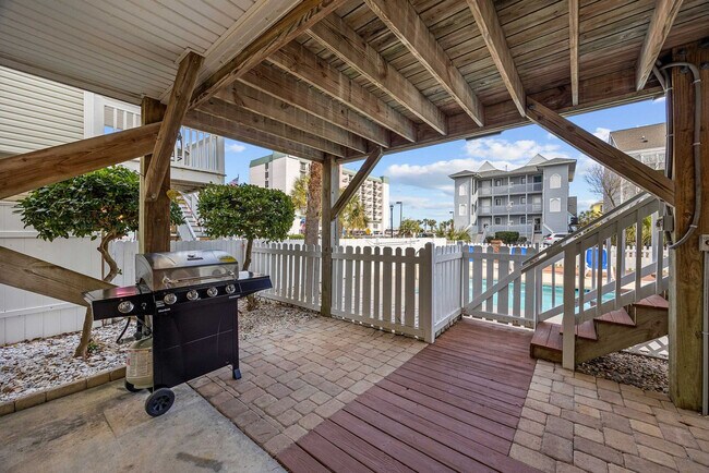 Building Photo - 111A S Yaupon Dr